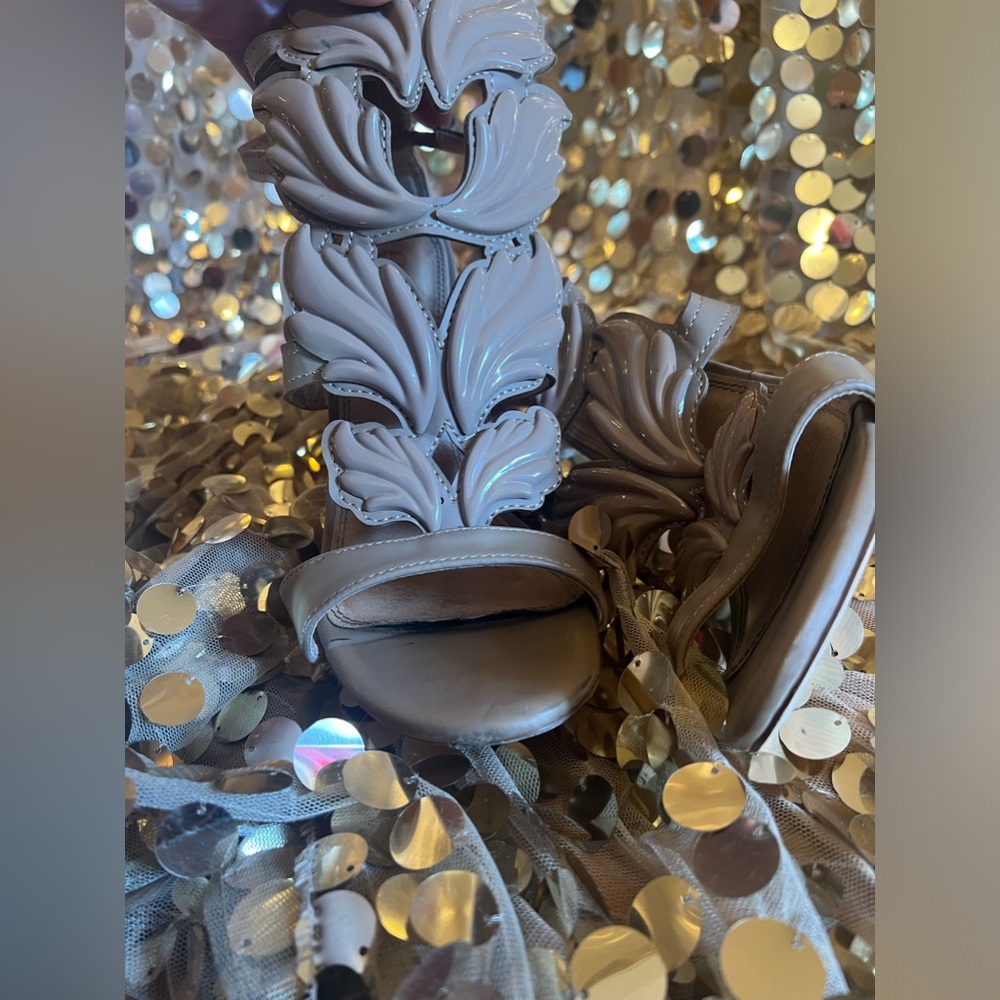 Olivia Jayme’s gladiator heels - Picture 5 of 11